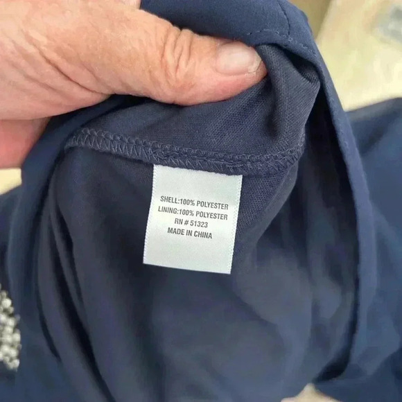 NWT Vince Camuto Navy Embellished Blouse - Picture 9 of 9